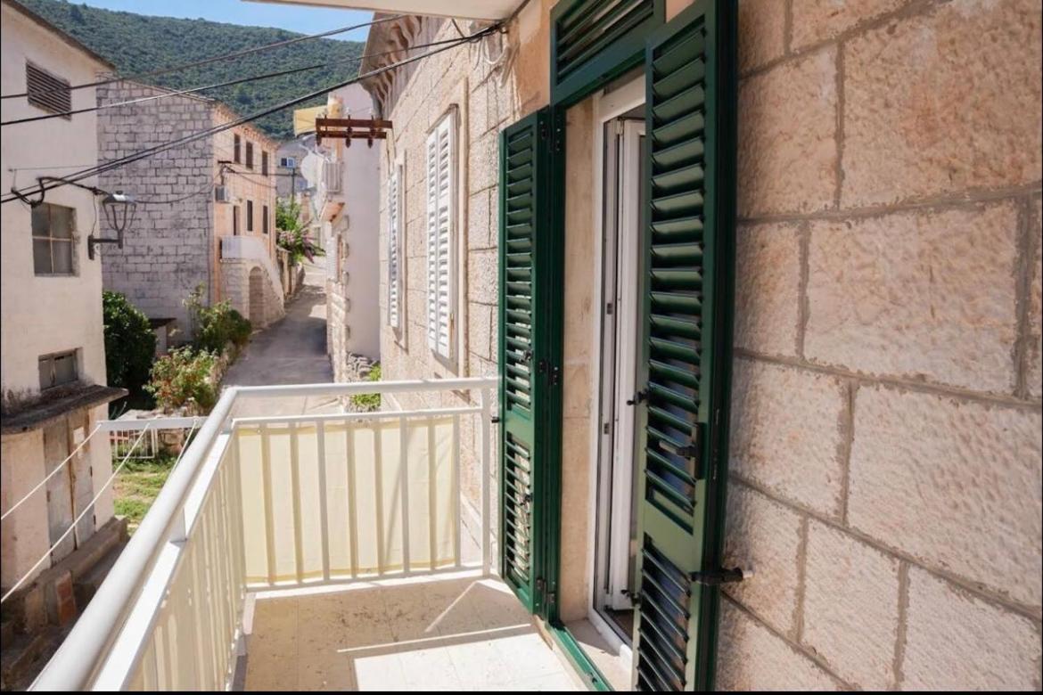 Apartmani Antonia Račišće Eksteriør billede