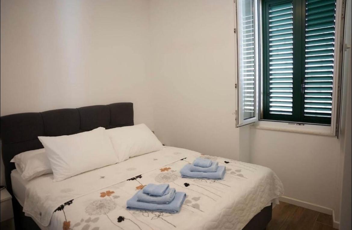 Apartmani Antonia Račišće Eksteriør billede