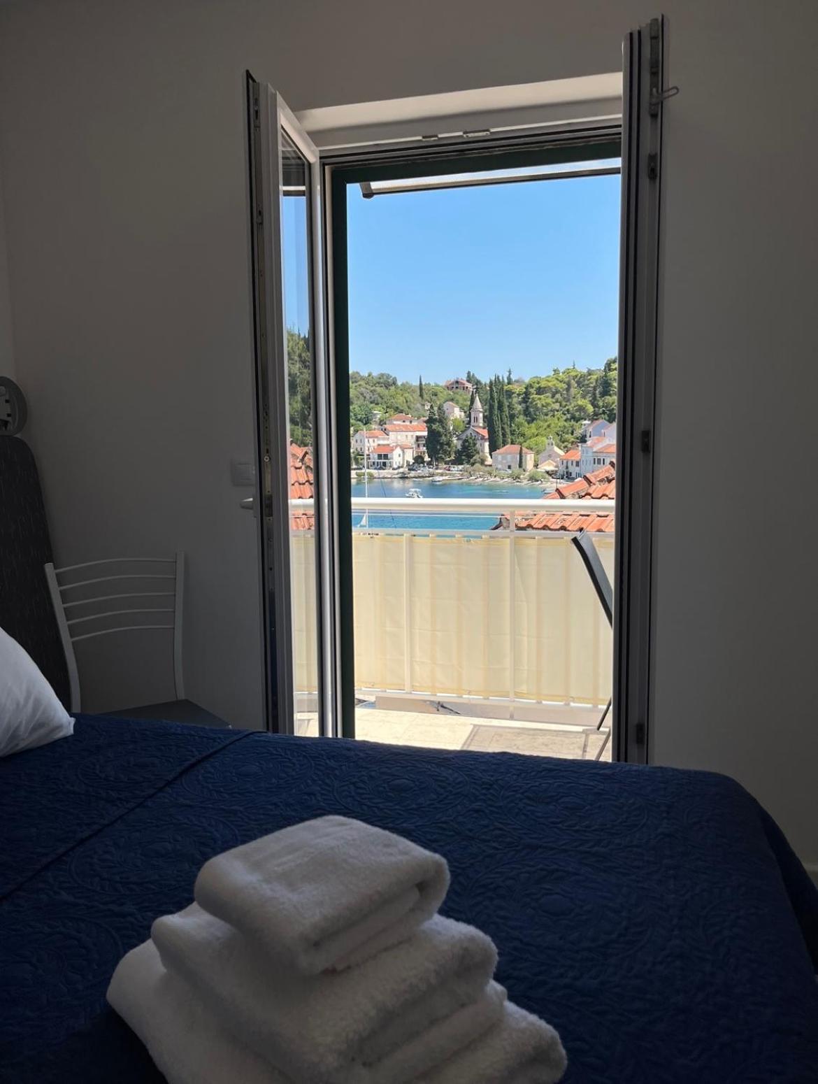 Apartmani Antonia Račišće Eksteriør billede